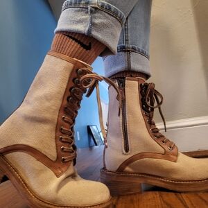 Stylish Lace-Up Boots in Brown and Cream